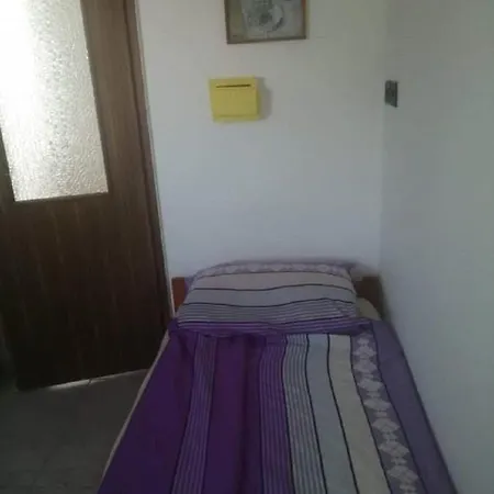 Malomtavi Vendeghaz * Тапольца