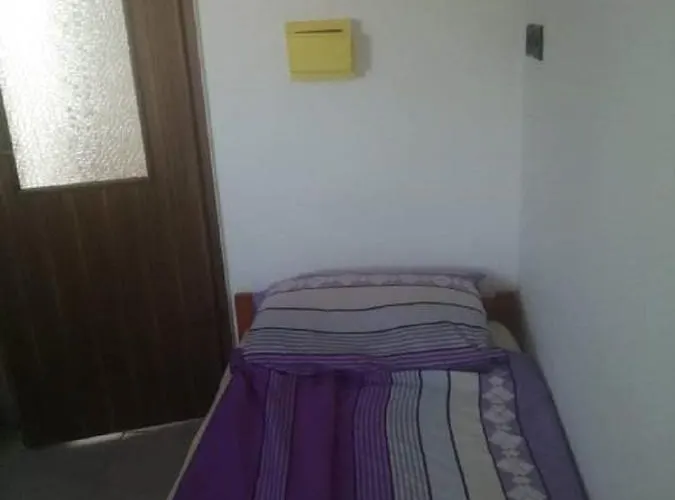 Malomtavi Vendeghaz * Ταπόλκα