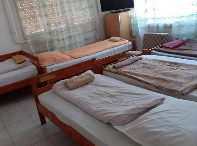 Πανσιόν Malomtavi Vendeghaz *